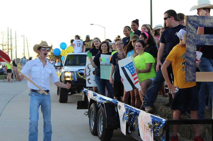 Homecoming Parade Fosters Sense of Community