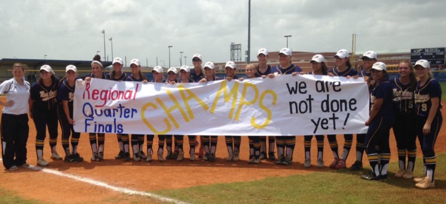 Softball Advances to Regional Quarterfinals