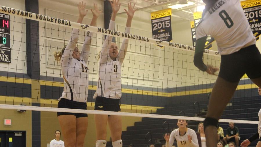 Volleyball Faces Off Against Cy Falls