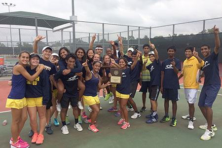 Tennis Advances to Regionals