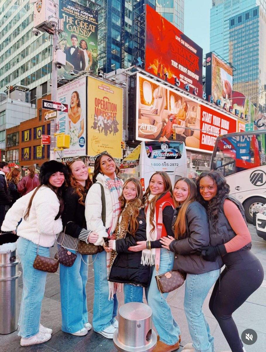 Cheer performs in Macy's Thanksgiving Day Parade